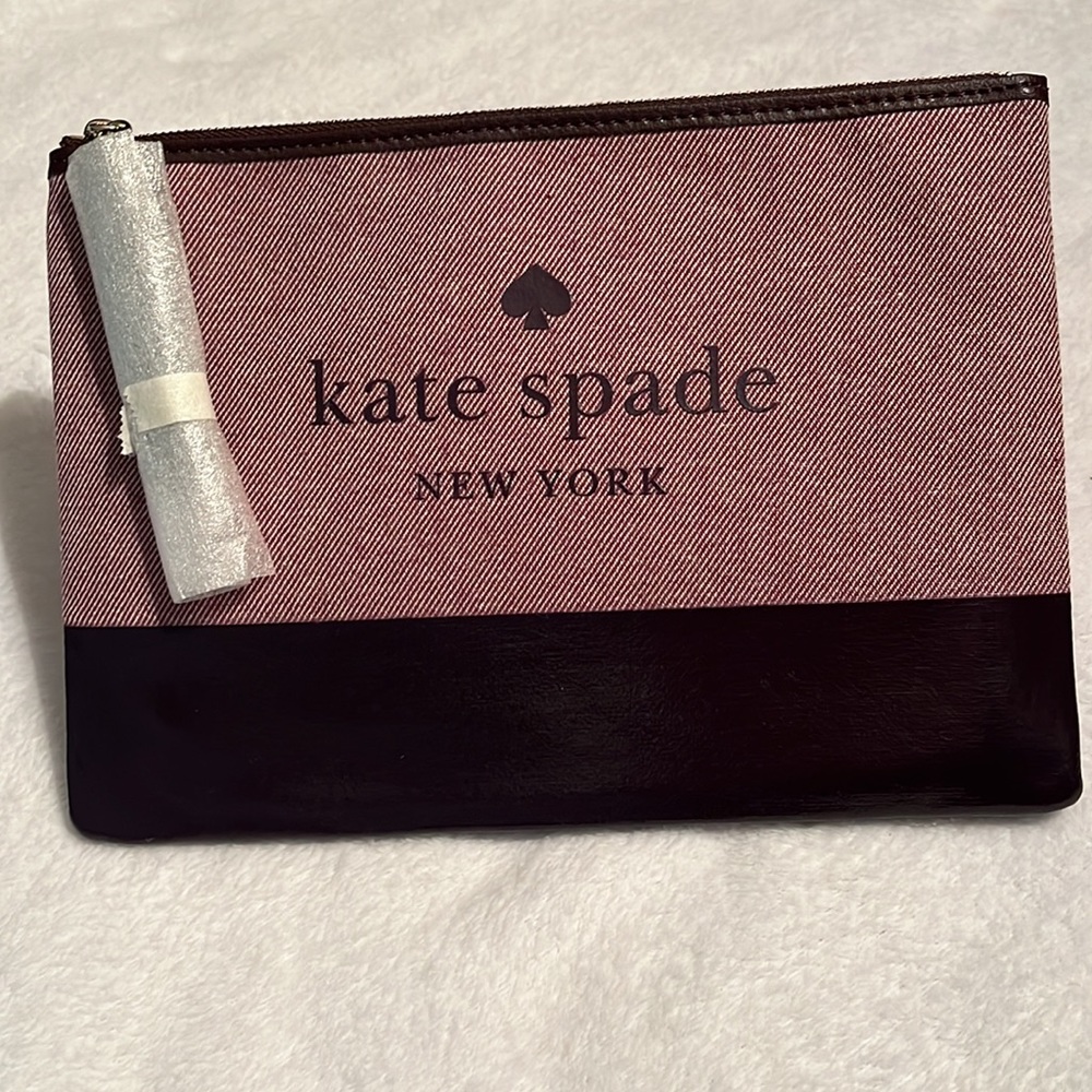 Kate Spade “Ash Street Logo” Large Pouch
